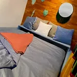 Designer Tiny House With Wraparound Sun Terrace & Garden Lounge 아파트 *