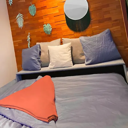 Apartamento Designer Tiny House With Wraparound Sun Terrace & Garden Lounge Berlim