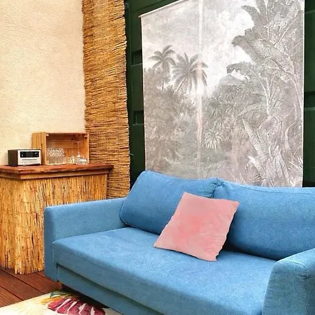 Designer Tiny House With Wraparound Sun Terrace & Garden Lounge Daire Berlin