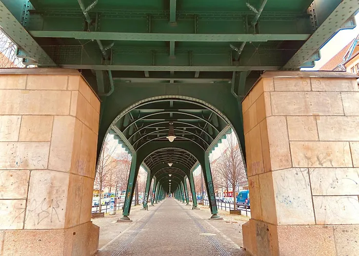 Designer Tiny House With Wraparound Sun Terrace & Garden Lounge Berlim