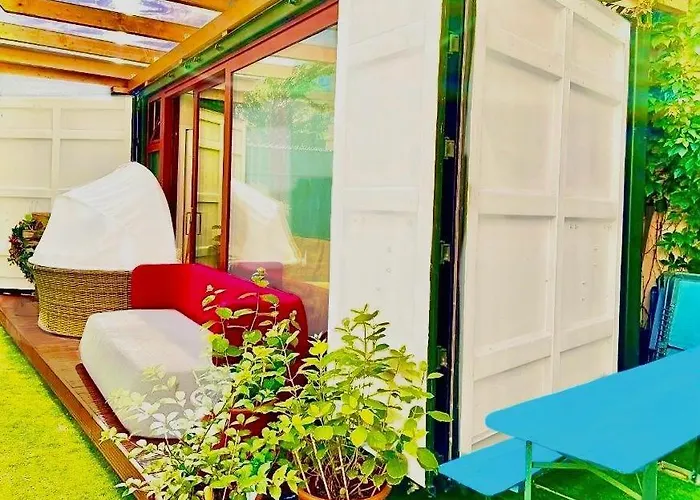 Designer Tiny House With Wraparound Sun Terrace & Garden Lounge * Berlim
