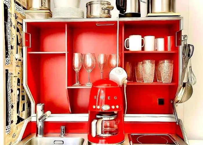 Designer Tiny House With Wraparound Sun Terrace & Garden Lounge *