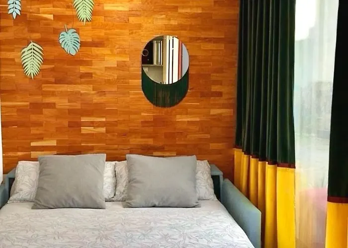 Designer Tiny House With Wraparound Sun Terrace & Garden Lounge *