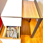 Designer Tiny House With Wraparound Sun Terrace & Garden Lounge *