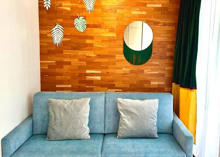 Designer Tiny House With Wraparound Sun Terrace & Garden Lounge